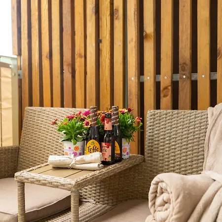 Apartment, Private Garage, Balcony, Smart Check In דירה *