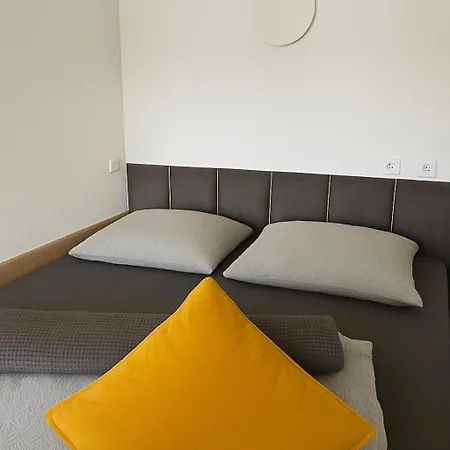 Apartment, Private Garage, Balcony, Smart Check In Lejlighed Banská Bystrica